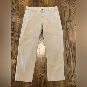 GAP Men's Chinos in Light Beige